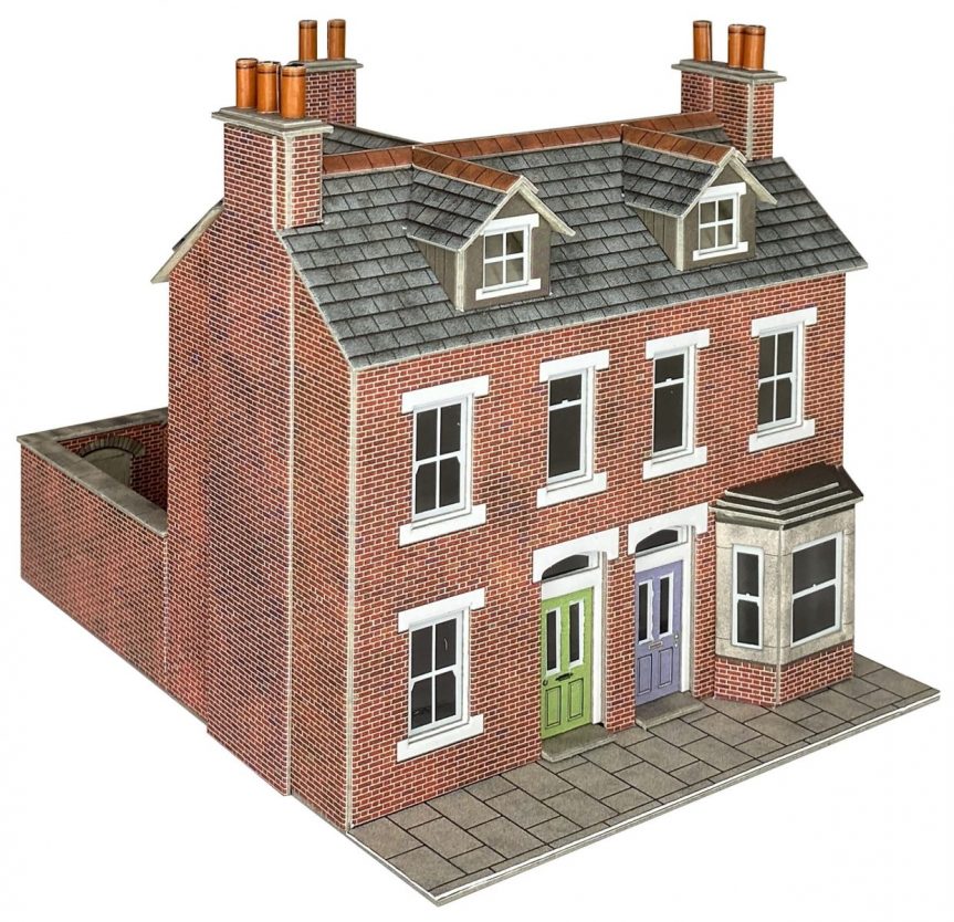 Metcalfe PO300 00 Scale Terraced House In Red Brick, Kit build service.