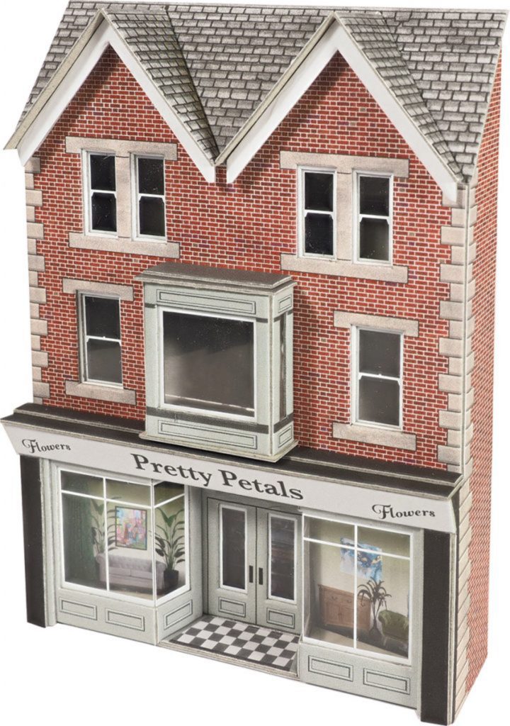 Metcalfe PO374, 00 scale, Low Relief High Street shop front, Kit build service.