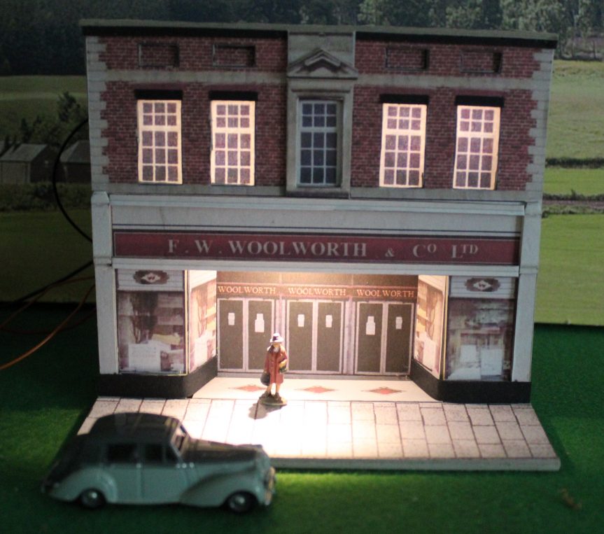Classic Woolworth’s Store with lighting,”00″ model railway building, diorama.