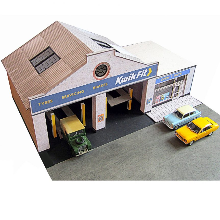 Kingsway O Gauge Tyre depot with Or Without Lights.