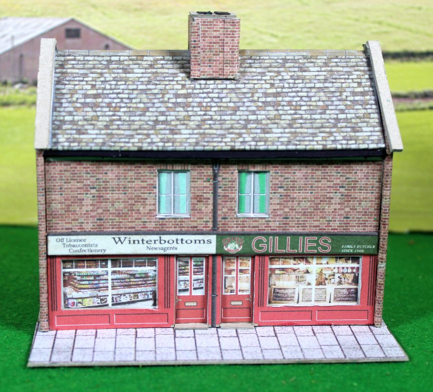 TT:120 scale, Two shops, ** ready made **