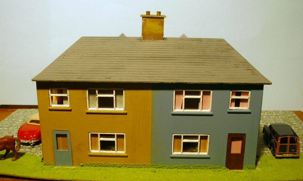 Dapol, ex Airfix Semi-detached houses, Blue & stone, 00 Scale, ready ...