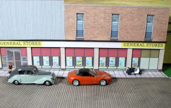 00 scale, General stores, 1960s or 1970s supermarket, Low Relief. Ready-Made. - Image 4