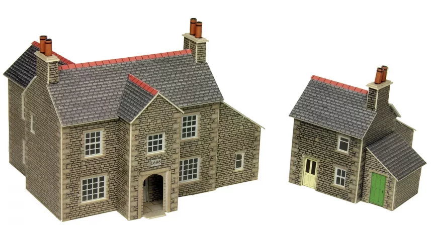 Metcalfe PN150, N Gauge Manor Farm, Ready-Made.
