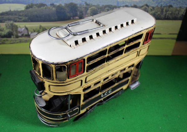 Large Replica Tinplate Vintage Tram model- Display Item, 28 x 20 x 10 cm - Image 4