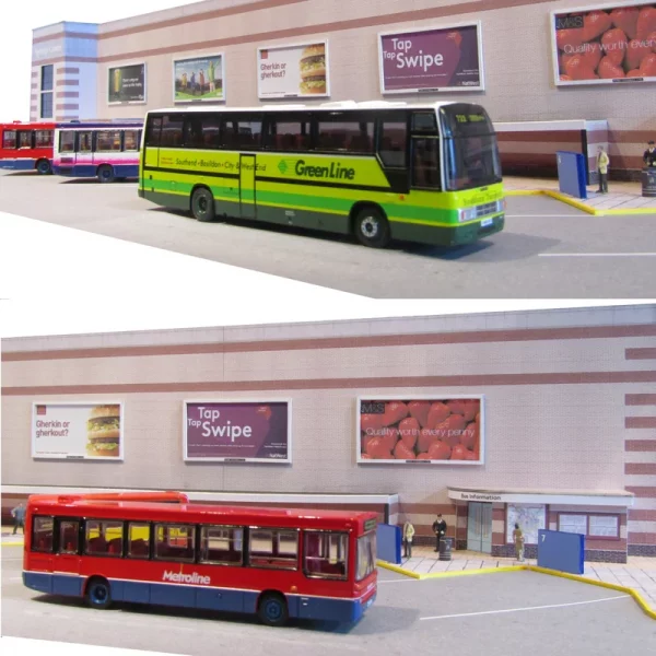 Kingsway, 00 scale, Modern bus garage on base, ready-made. - Image 5