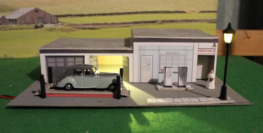 Kingsway, 00 scale, Lit Taxi Depot with Ramp & Pumps, **ready-made**.