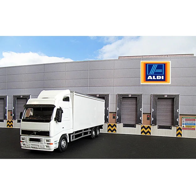 Kingsway, 00 scale, Truck Loading Bay, Supermarkets, ready-made. - Image 7