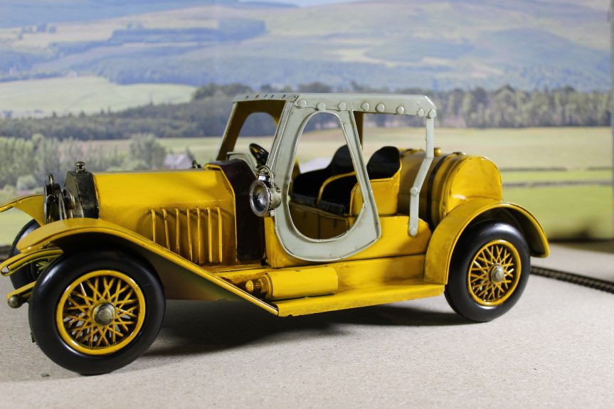 Large Replica Tinplate Yellow Vintage Car model- Display Item, 34 x 14 x 16 cm.