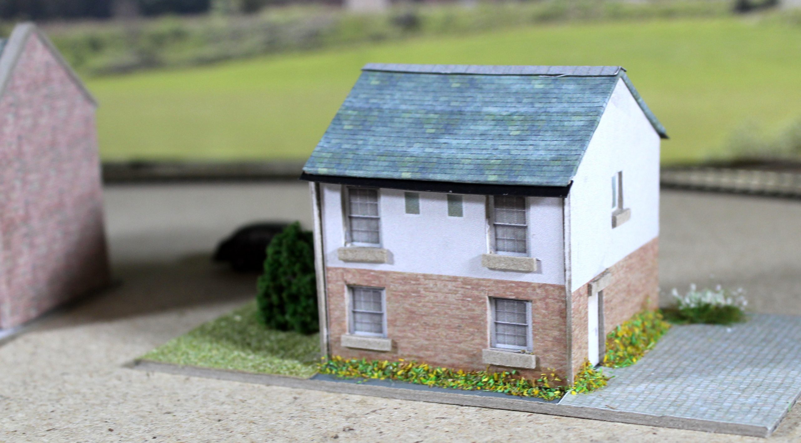 TT:120 Scale two modern semi-houses with gardens on base. Ready-Made. - Image 3