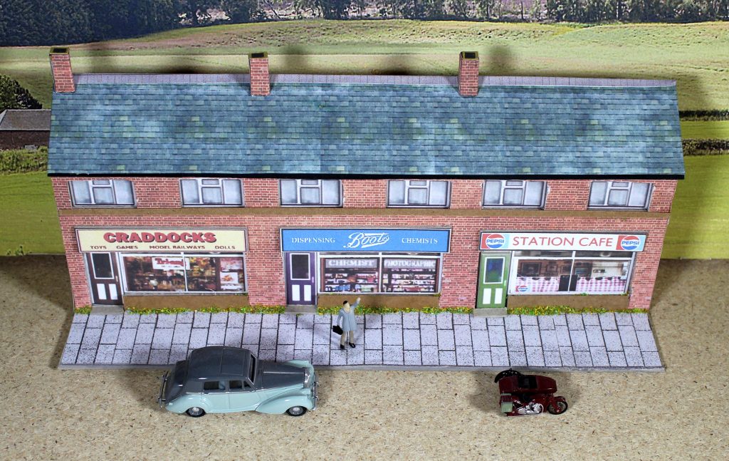 00 scale budget shops unit #1 in brick, Toy shop, Chemist, Café, Ready-Made