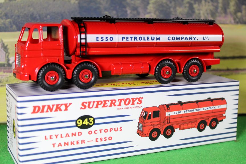 Atlas Editions reproduction Dinky 943 Leyland Octopus Tanker – Esso.