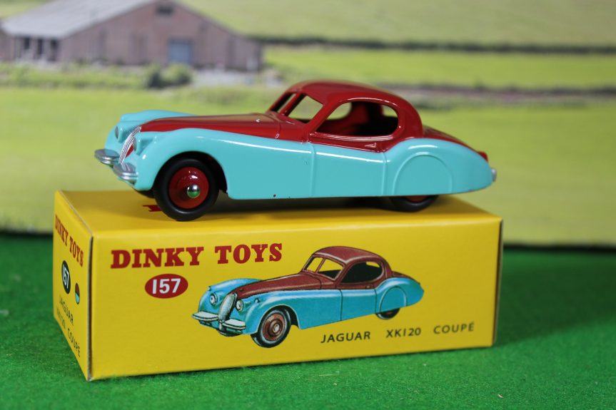 Atlas Editions reproduction Dinky Toys 157 Jaguar XK120 in Red & Blue.