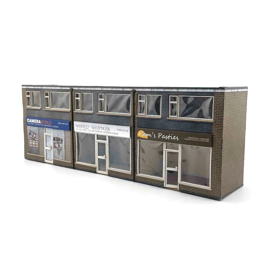 OO, Scale Model Scenery KX089-OO Low Relief 1970's Terraced Shops - OO/4mm/1:76, ready-made. - Image 3