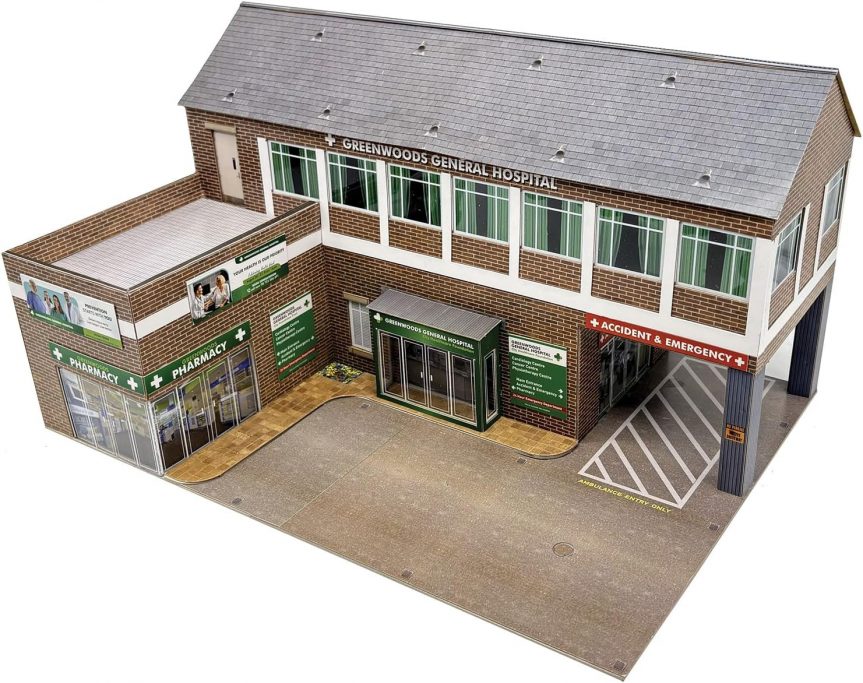 Citybuilder 1:43 scale O Gauge Hospital and Pharmacy, Ready-Made, (pre-built)
