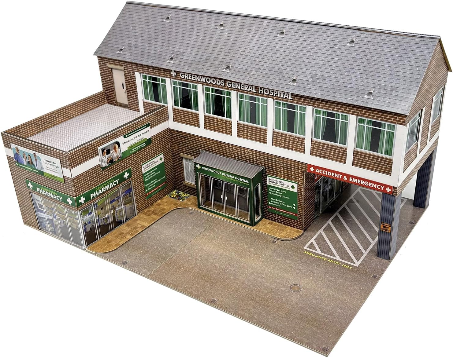 Citybuilder 1:43 scale O Gauge Hospital and Pharmacy, Ready-Made, (pre-built)